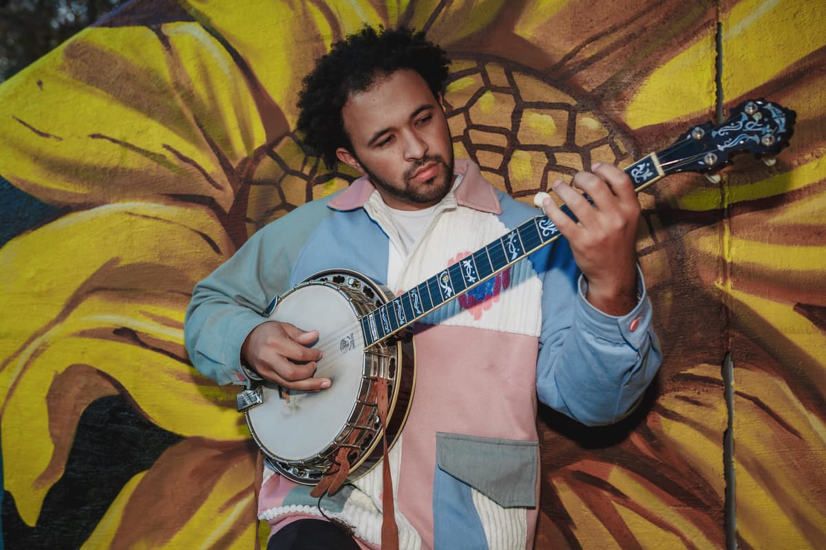 Tray Wellington Band